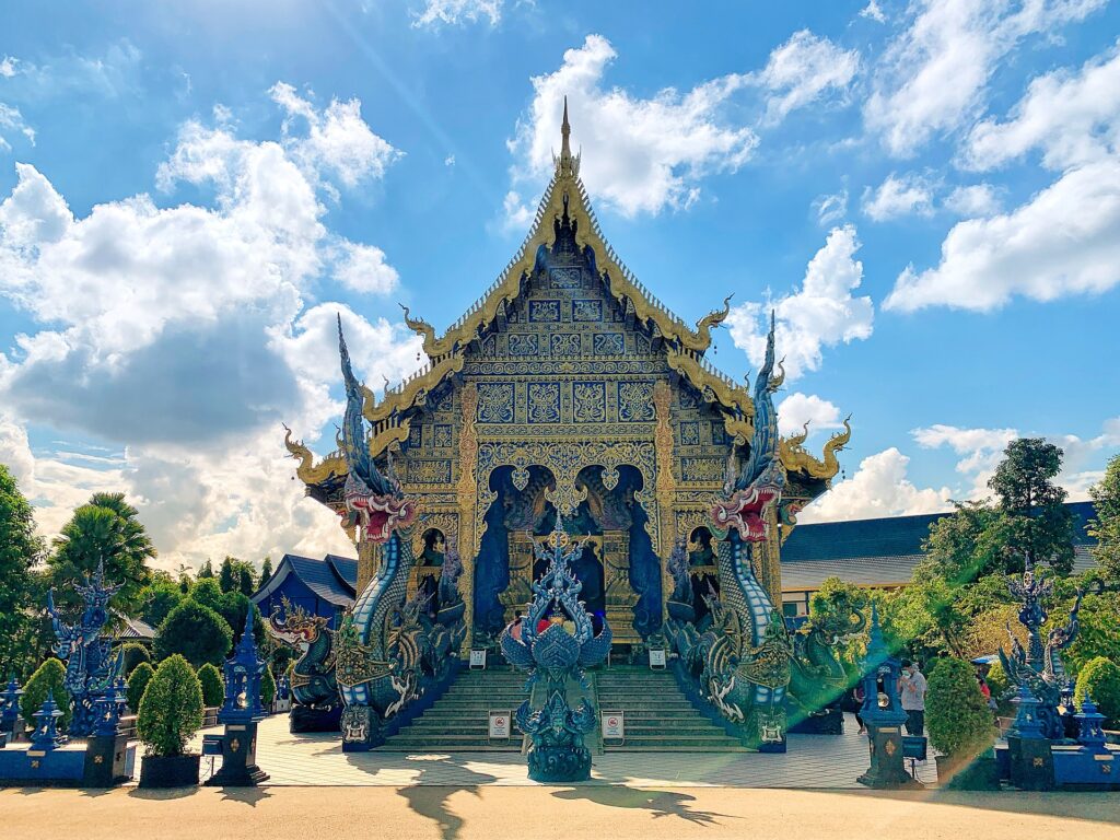 blue-temple-chiang-rai.jpg